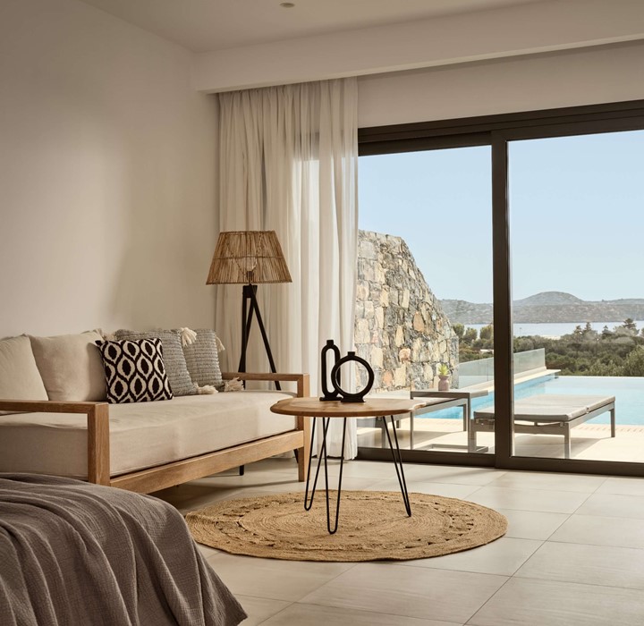 DELUXE INFINITY SUITE PRIVATE POOL