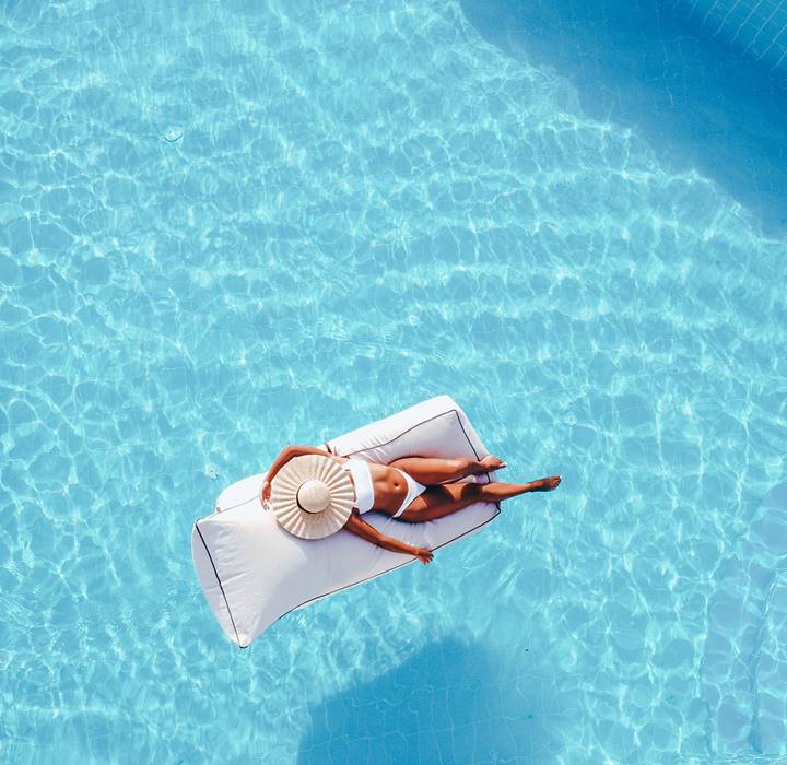 <span>BIENVENUE À </span>ELOUNDA PALM HOTEL & SUITES